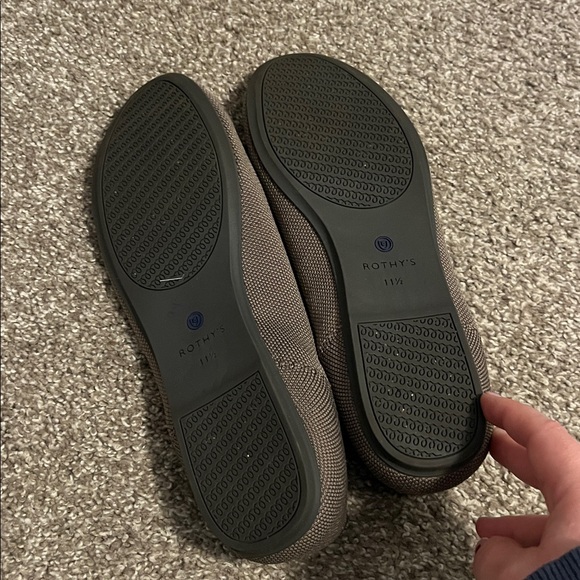 Cute Rothy’s flats - Picture 2 of 5